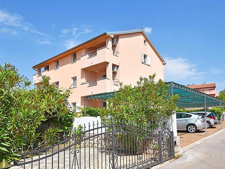 Apartments Dunja Malinska Extérieur photo